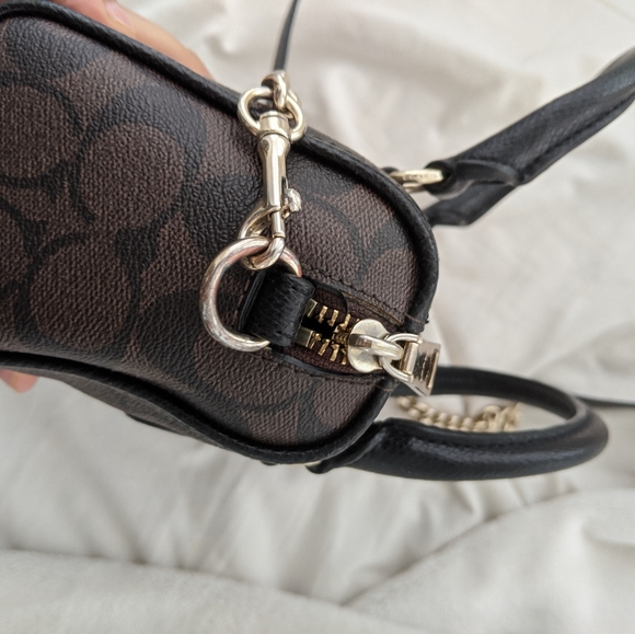 Coach purse - Picture 3 of 3